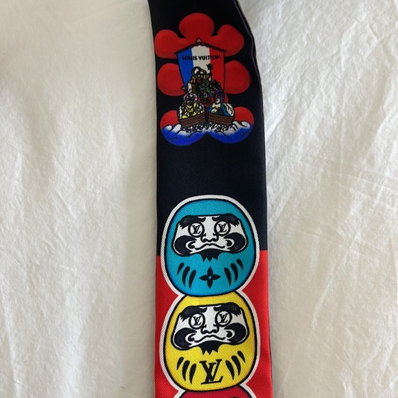 LOUIS VUITTON Kansai Yamamoto Daruma Kabuki Monogram Scarf Twilly - Picture 7 of 9